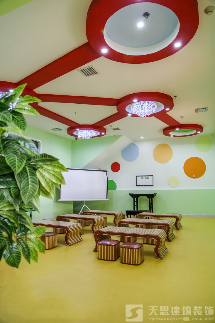 <a href=http://www.lxj10.cn/youeryuan/ target=_blank class=infotextkey>合肥幼兒園裝修</a>中那些你不知道的墻裙種類